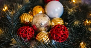 4christmas ornaments